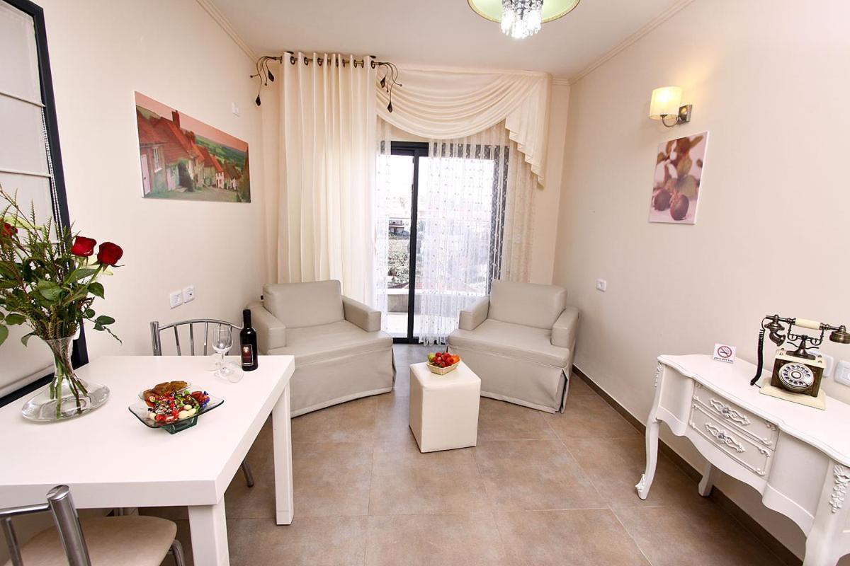 Achuza Bamarom Villa Safed Exteriör bild