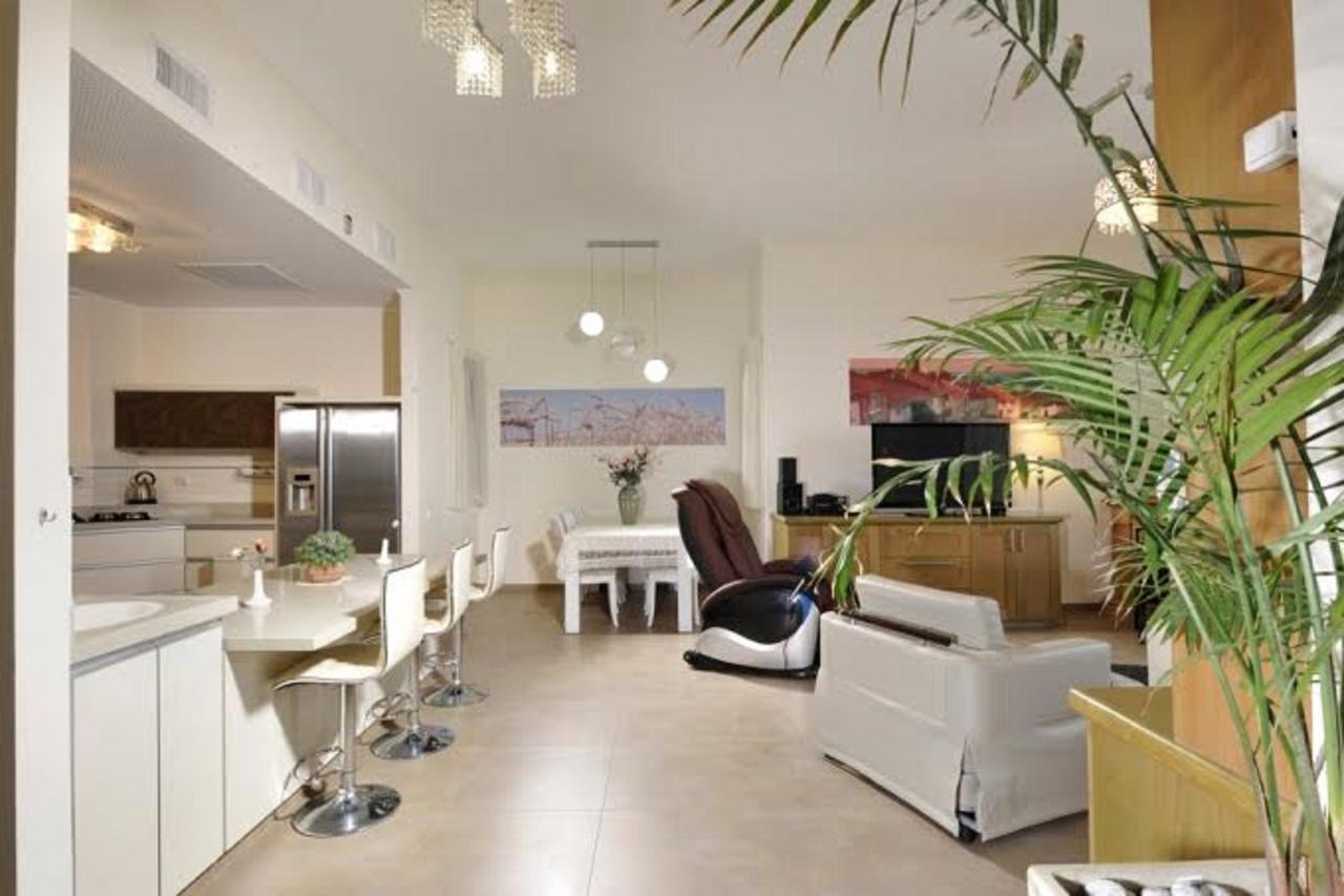 Achuza Bamarom Villa Safed Exteriör bild